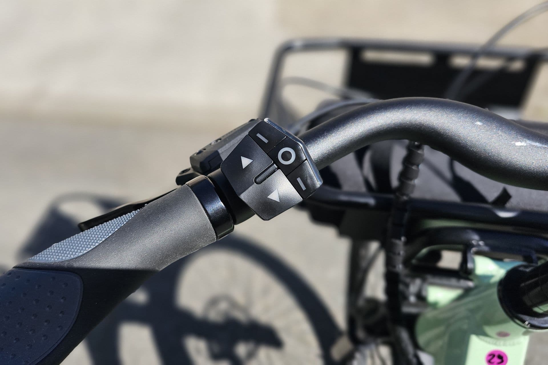 Douze LT24 Bafang commande