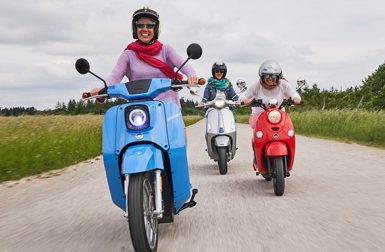 Niu, Piaggio, Unu, Govecs : essai comparatif de 7 scooters électriques par l’ADAC