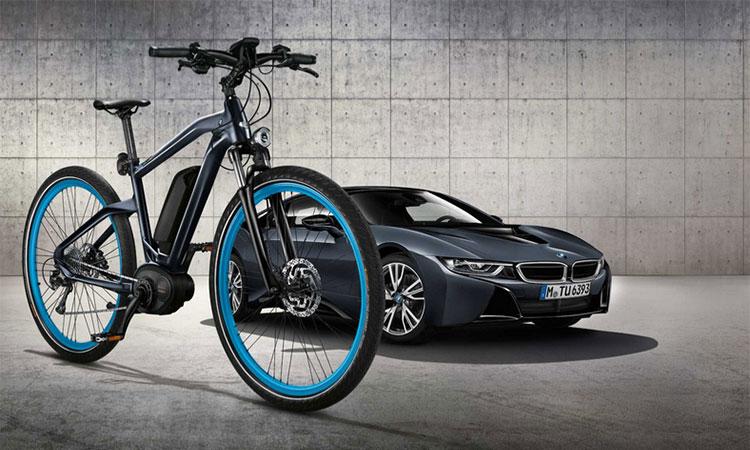 BMW q5 Q 5 T Bleu 1/10 Welly Vélo Modèle Vélo Modèle