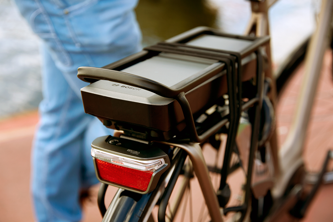 Comment Bosch facilite la recharge des vélos électriques