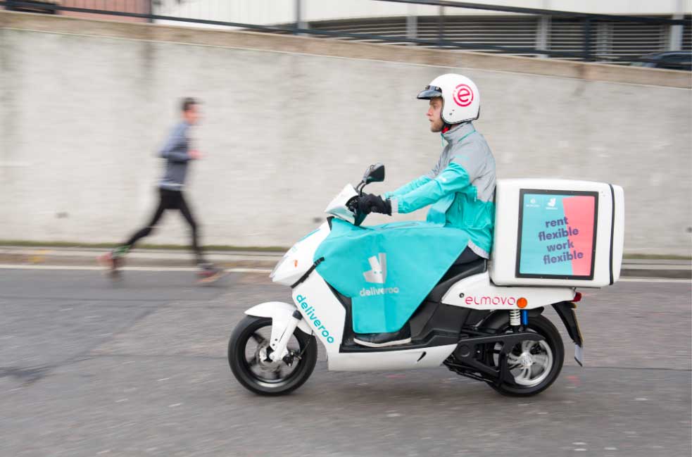 A Londres, Deliveroo passe au scooter électrique
