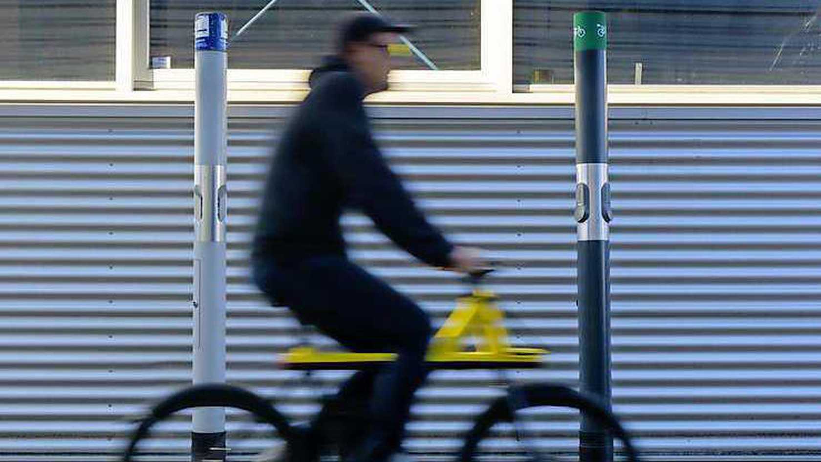 Aux Pays-Bas, les cendriers servent à recharger les vélos