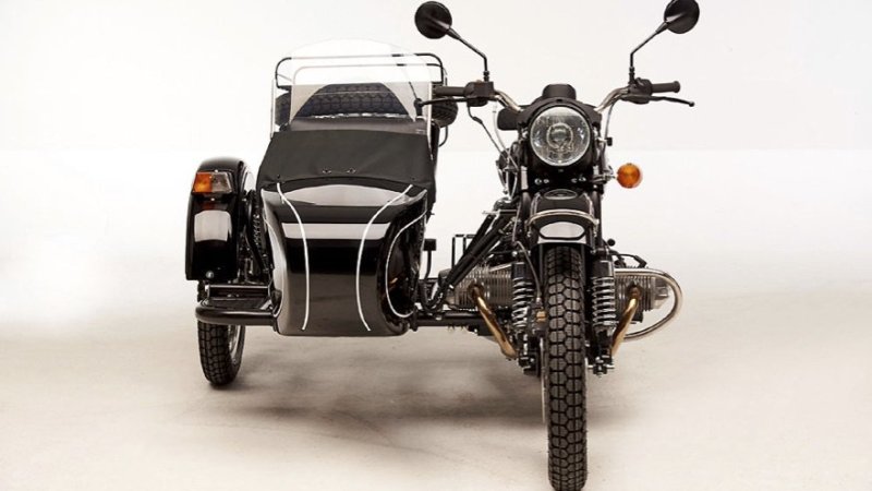 Moto side-car électrique : ReVolt veut convertir une BMW R71