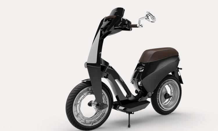 Ujet inaugure une usine de scooters électriques au Luxembourg