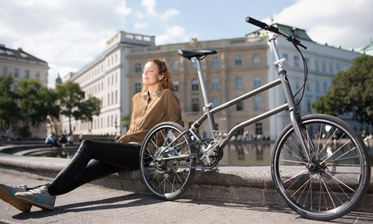 Vello Bike+ : le vélo électrique pliant auto-régénérant