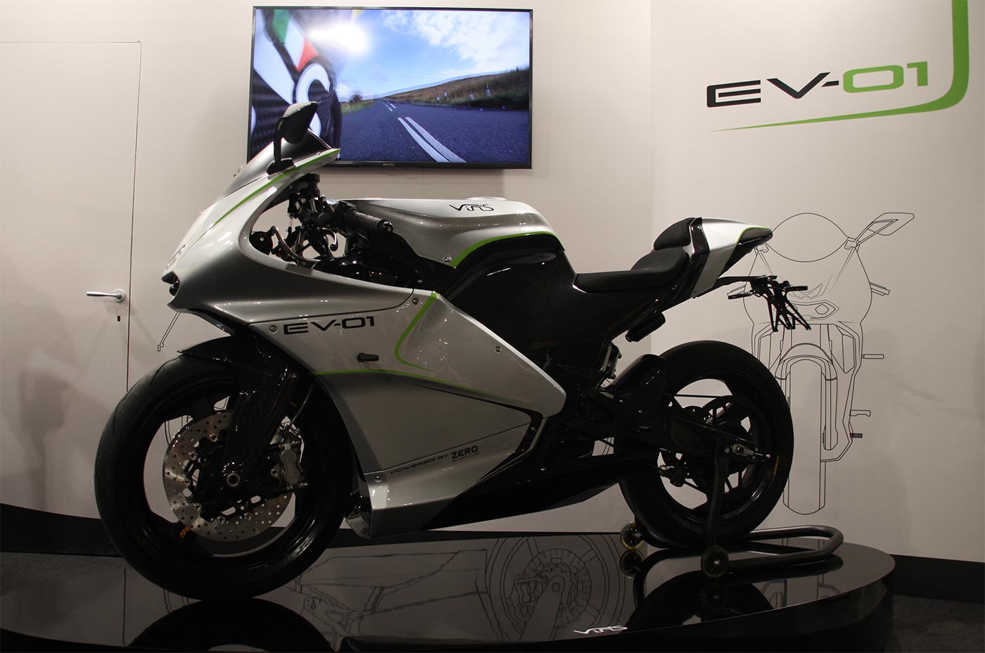 Vins EV-01 : la sportive électrique italienne révélée à EICMA