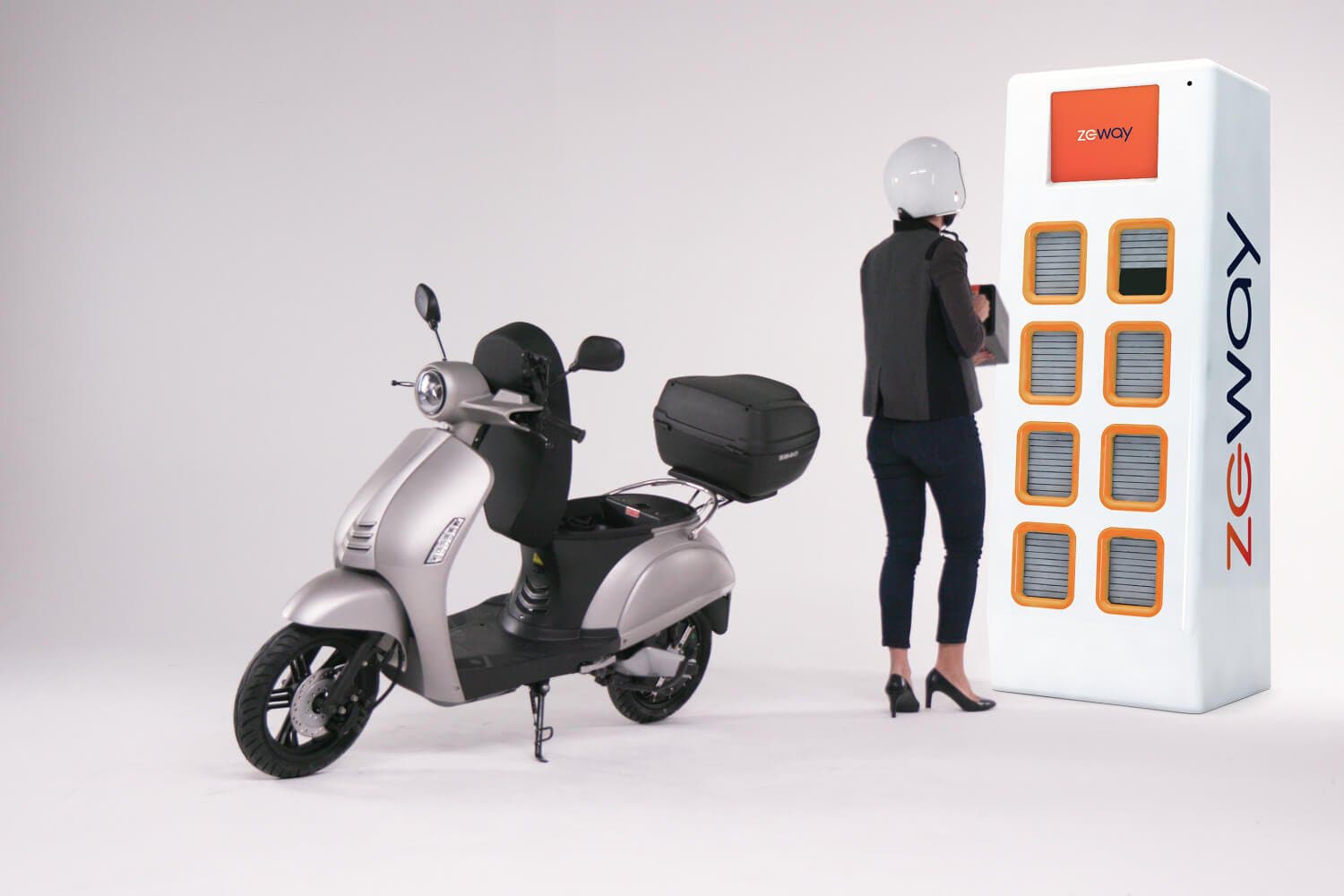 Scooter électrique et échange batteries : Zeway a déployé 30 stations à Paris