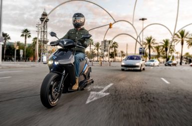 Ray 7.7 : le nouveau scooter électrique 125 à grande autonomie