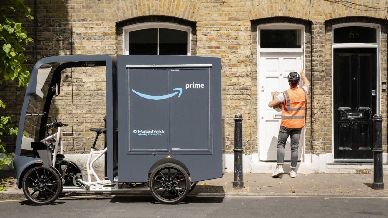 A Londres, Amazon remplace ses fourgons par des vélos-cargos électriques